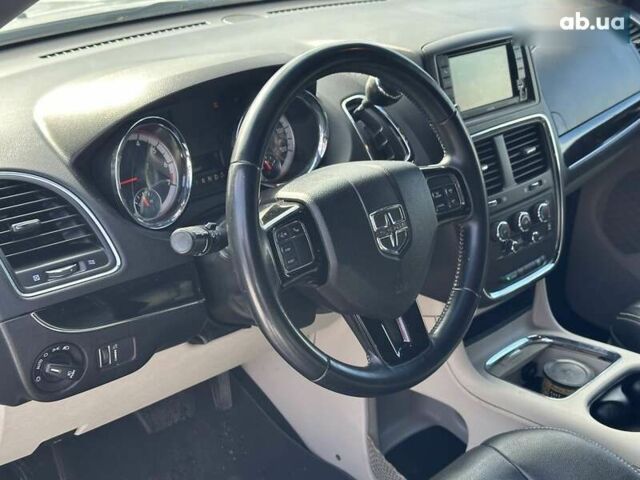 Додж Гранд Караван 2017 в Киеве на Automoto.ua Додж Гранд Караван, объемом двигателя 3.6 л и пробегом 167 тыс. км за 11990 $, фото 13 на Automoto.ua