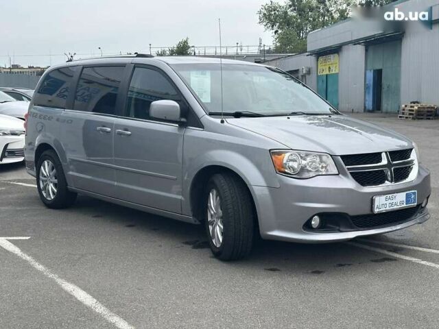 Додж Гранд Караван 2017 в Киеве на Automoto.ua Додж Гранд Караван, объемом двигателя 3.6 л и пробегом 167 тыс. км за 11990 $, фото 2 на Automoto.ua