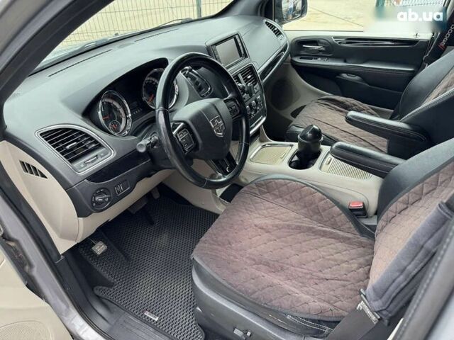 Додж Гранд Караван, об'ємом двигуна 3.6 л та пробігом 169 тис. км за 13490 $, фото 12 на Automoto.ua