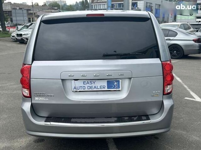 Додж Гранд Караван 2017 в Киеве на Automoto.ua Додж Гранд Караван, объемом двигателя 3.6 л и пробегом 167 тыс. км за 11990 $, фото 4 на Automoto.ua