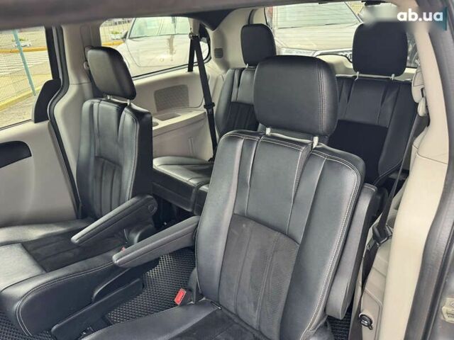 Додж Гранд Караван, об'ємом двигуна 3.6 л та пробігом 169 тис. км за 13490 $, фото 27 на Automoto.ua