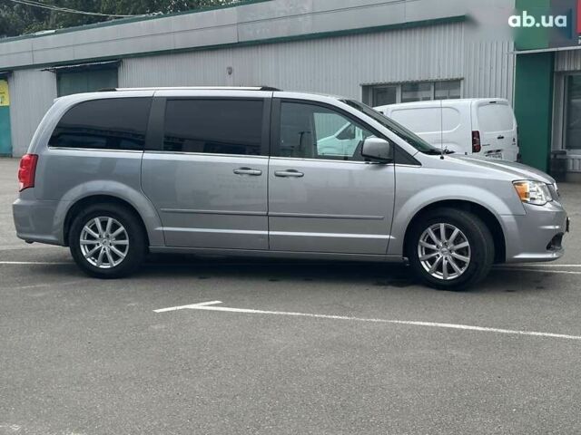 Додж Гранд Караван 2017 в Киеве на Automoto.ua Додж Гранд Караван, объемом двигателя 3.6 л и пробегом 167 тыс. км за 11990 $, фото 3 на Automoto.ua