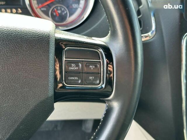 Додж Гранд Караван 2017 в Киеве на Automoto.ua Додж Гранд Караван, объемом двигателя 3.6 л и пробегом 167 тыс. км за 11990 $, фото 16 на Automoto.ua