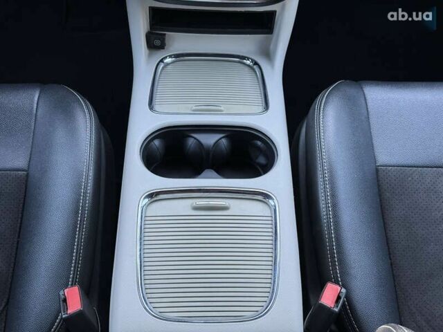 Додж Гранд Караван, об'ємом двигуна 0 л та пробігом 147 тис. км за 15950 $, фото 25 на Automoto.ua