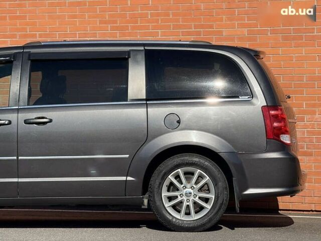 Додж Гранд Караван, об'ємом двигуна 0 л та пробігом 147 тис. км за 15950 $, фото 8 на Automoto.ua