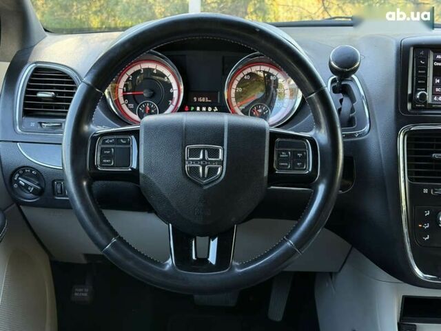 Додж Гранд Караван, об'ємом двигуна 0 л та пробігом 147 тис. км за 15950 $, фото 19 на Automoto.ua