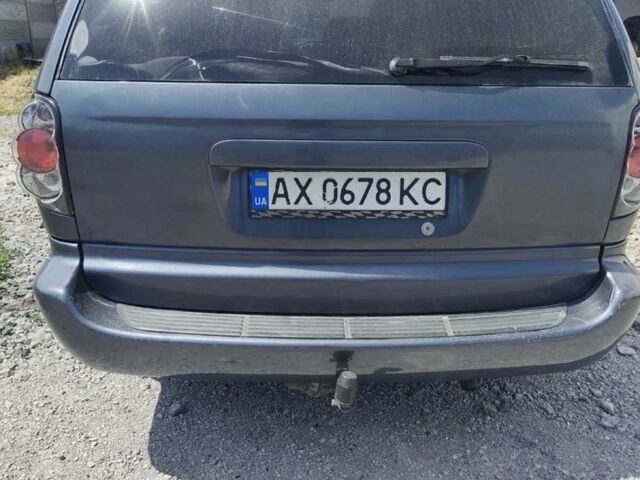 Серый Додж Гранд Караван, объемом двигателя 3.3 л и пробегом 380 тыс. км за 4850 $, фото 2 на Automoto.ua