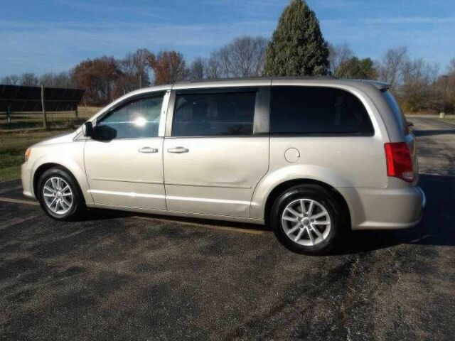 Сірий Додж Гранд Караван, об'ємом двигуна 3.6 л та пробігом 143 тис. км за 5800 $, фото 5 на Automoto.ua