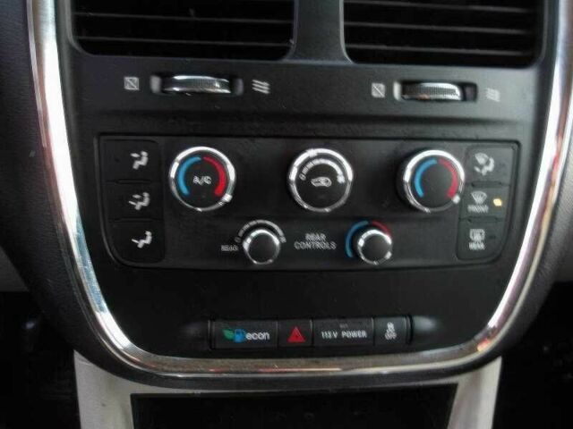 Сірий Додж Гранд Караван, об'ємом двигуна 3.6 л та пробігом 143 тис. км за 5800 $, фото 12 на Automoto.ua