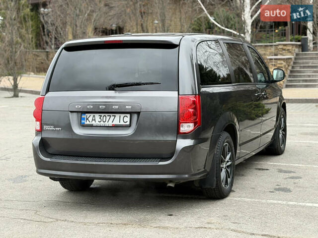 Серый Додж Гранд Караван, объемом двигателя 3.61 л и пробегом 130 тыс. км за 14800 $, фото 27 на Automoto.ua