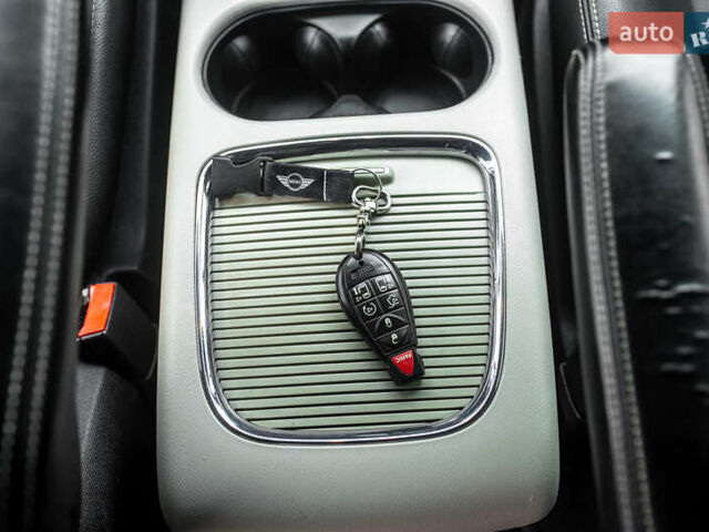 Серый Додж Гранд Караван, объемом двигателя 3.6 л и пробегом 345 тыс. км за 13300 $, фото 24 на Automoto.ua