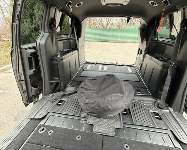 Серый Додж Гранд Караван, объемом двигателя 3.61 л и пробегом 130 тыс. км за 14800 $, фото 68 на Automoto.ua