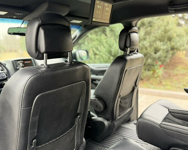 Серый Додж Гранд Караван, объемом двигателя 3.61 л и пробегом 130 тыс. км за 14800 $, фото 44 на Automoto.ua