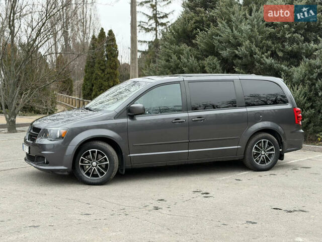 Серый Додж Гранд Караван, объемом двигателя 3.61 л и пробегом 130 тыс. км за 14800 $, фото 7 на Automoto.ua