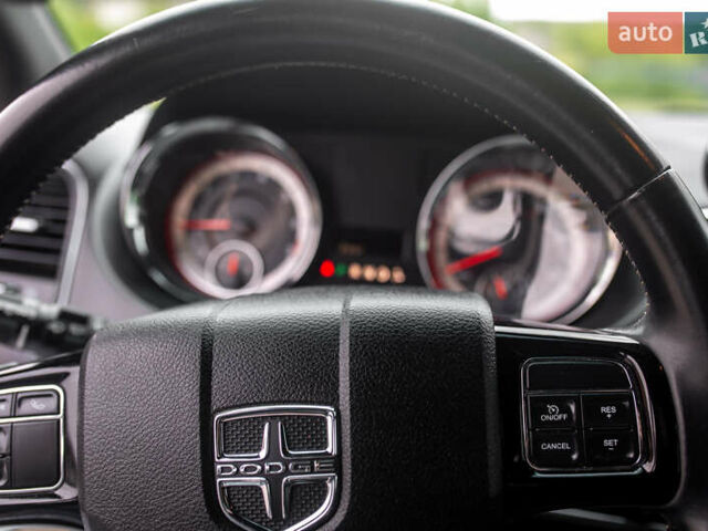 Серый Додж Гранд Караван, объемом двигателя 3.6 л и пробегом 345 тыс. км за 13300 $, фото 15 на Automoto.ua