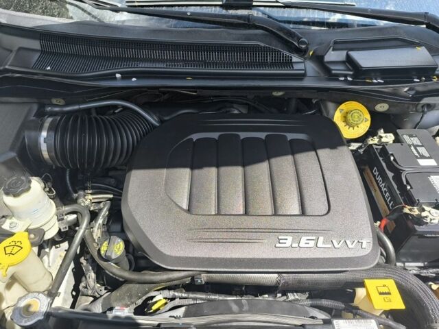 Сірий Додж Гранд Караван, об'ємом двигуна 3.6 л та пробігом 180 тис. км за 13999 $, фото 3 на Automoto.ua