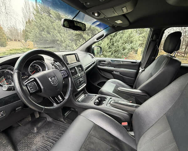 Серый Додж Гранд Караван, объемом двигателя 3.61 л и пробегом 130 тыс. км за 14800 $, фото 36 на Automoto.ua