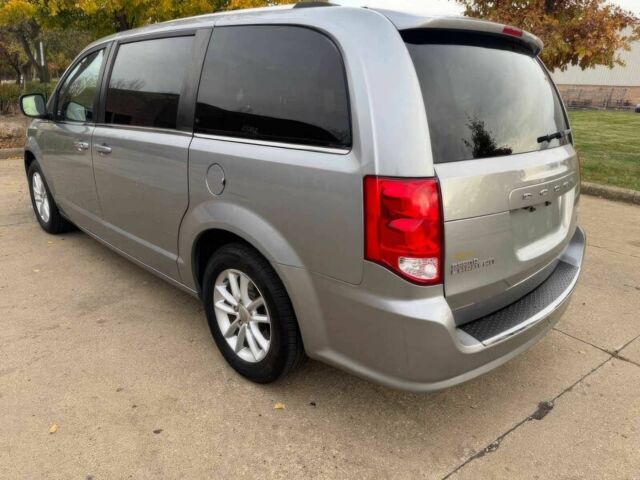 Серый Додж Гранд Караван, объемом двигателя 3.6 л и пробегом 33 тыс. км за 9900 $, фото 5 на Automoto.ua