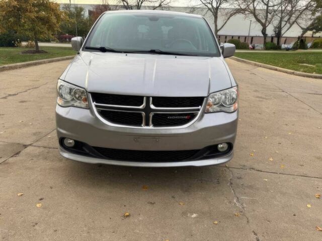 Серый Додж Гранд Караван, объемом двигателя 3.6 л и пробегом 33 тыс. км за 9900 $, фото 1 на Automoto.ua