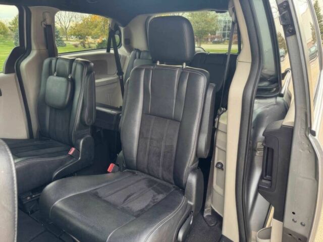 Серый Додж Гранд Караван, объемом двигателя 3.6 л и пробегом 33 тыс. км за 9900 $, фото 9 на Automoto.ua