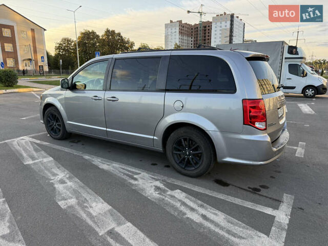 Сірий Додж Гранд Караван, об'ємом двигуна 3.6 л та пробігом 123 тис. км за 14700 $, фото 5 на Automoto.ua