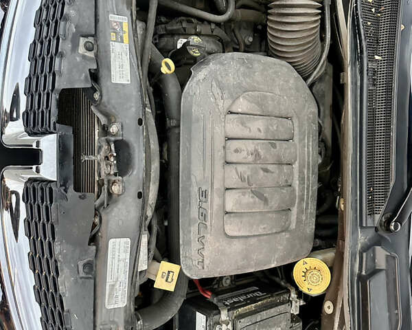 Серый Додж Гранд Караван, объемом двигателя 3.61 л и пробегом 137 тыс. км за 18400 $, фото 21 на Automoto.ua