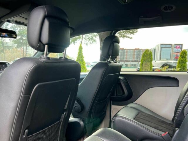 Серый Додж Гранд Караван, объемом двигателя 3.6 л и пробегом 140 тыс. км за 16500 $, фото 19 на Automoto.ua