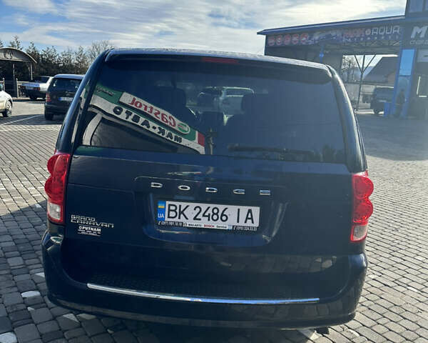 Синий Додж Гранд Караван, объемом двигателя 3.6 л и пробегом 366 тыс. км за 7900 $, фото 5 на Automoto.ua
