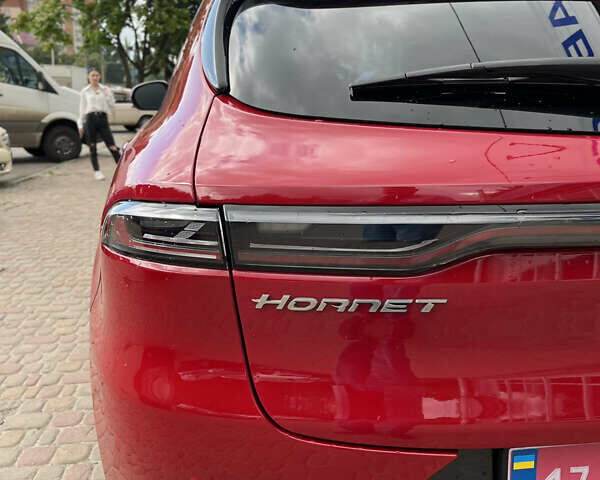 Червоний Додж Хорнет, об'ємом двигуна 1.3 л та пробігом 8 тис. км за 29500 $, фото 6 на Automoto.ua