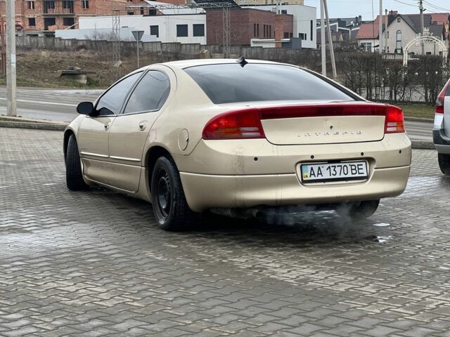 Бежевий Додж Intrepid, об'ємом двигуна 2.7 л та пробігом 250 тис. км за 2000 $, фото 7 на Automoto.ua