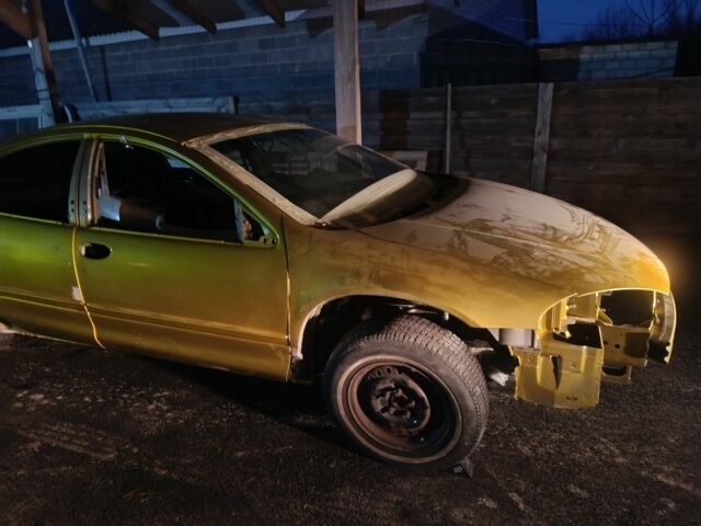 Желтый Додж Интрепид, объемом двигателя 0 л и пробегом 250 тыс. км за 650 $, фото 3 на Automoto.ua