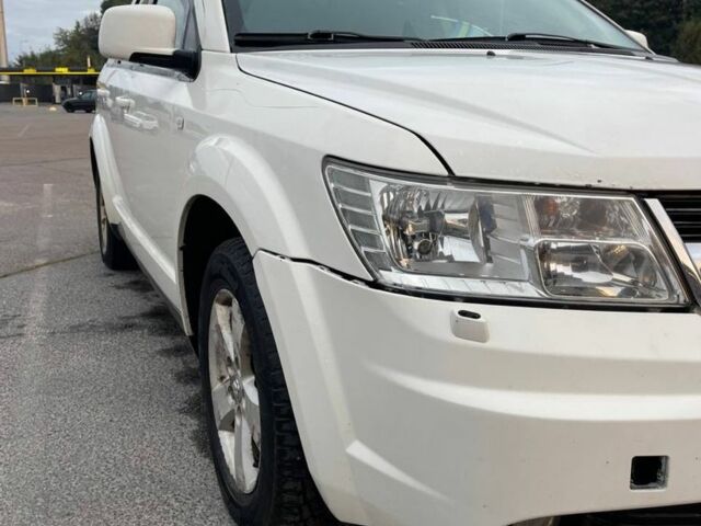 Додж Джорні 2009 у Львові на Automoto.ua Білий Додж Джорні, об'ємом двигуна 2 л та пробігом 346 тис. км за 5000 $, фото 9 на Automoto.ua