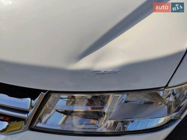 Білий Додж Джорні, об'ємом двигуна 2.4 л та пробігом 212 тис. км за 8700 $, фото 5 на Automoto.ua