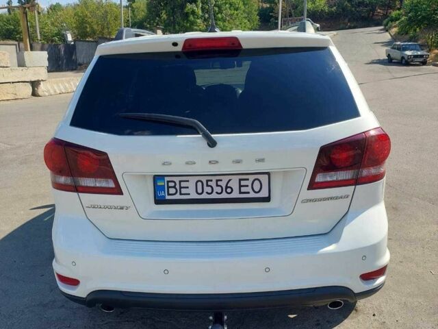 Белый Додж Джорни, объемом двигателя 3.6 л и пробегом 110 тыс. км за 13500 $, фото 2 на Automoto.ua