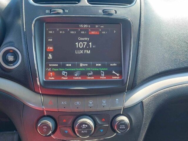 Белый Додж Джорни, объемом двигателя 3.6 л и пробегом 110 тыс. км за 13500 $, фото 5 на Automoto.ua