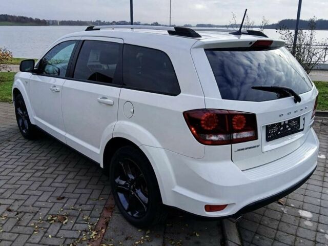 Белый Додж Джорни, объемом двигателя 0 л и пробегом 112 тыс. км за 7300 $, фото 2 на Automoto.ua