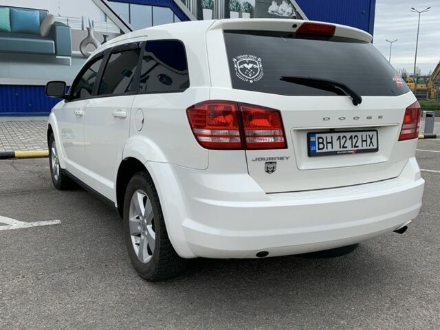 Білий Додж Джорні, об'ємом двигуна 2.4 л та пробігом 197 тис. км за 10500 $, фото 3 на Automoto.ua