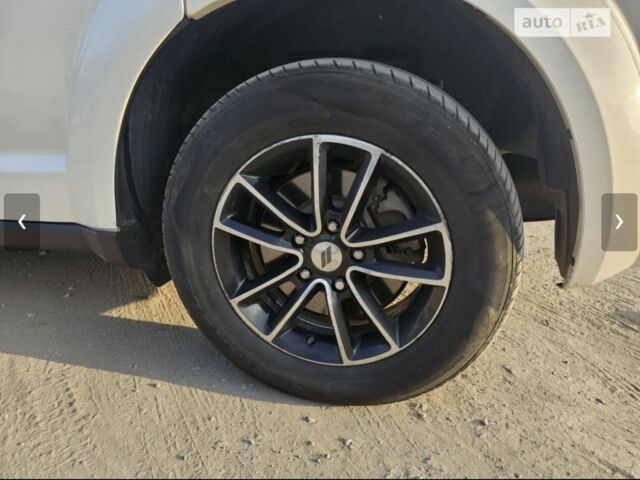 Белый Додж Джорни, объемом двигателя 2.4 л и пробегом 154 тыс. км за 12000 $, фото 20 на Automoto.ua