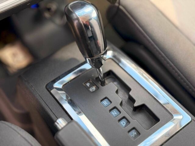 Белый Додж Джорни, объемом двигателя 2 л и пробегом 220 тыс. км за 7600 $, фото 16 на Automoto.ua