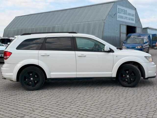 Белый Додж Джорни, объемом двигателя 2 л и пробегом 220 тыс. км за 7600 $, фото 9 на Automoto.ua