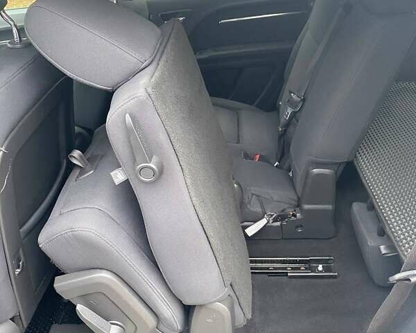 Белый Додж Джорни, объемом двигателя 2 л и пробегом 248 тыс. км за 8300 $, фото 15 на Automoto.ua