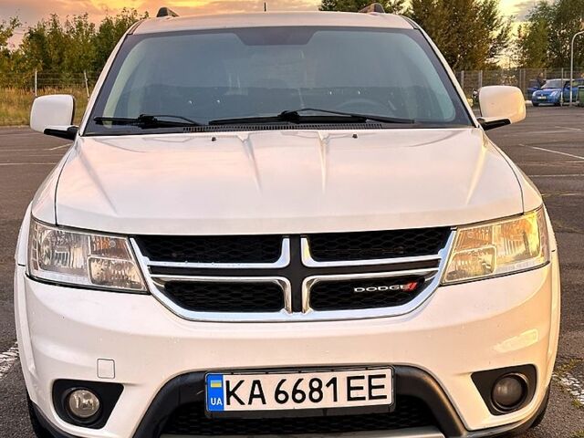 Білий Додж Джорні, об'ємом двигуна 2.4 л та пробігом 310 тис. км за 8700 $, фото 1 на Automoto.ua