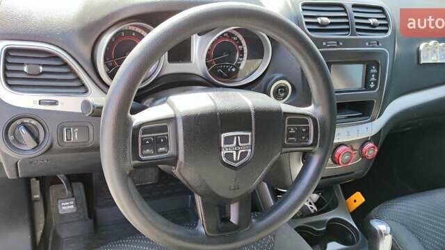 Белый Додж Джорни, объемом двигателя 2.36 л и пробегом 240 тыс. км за 9300 $, фото 12 на Automoto.ua