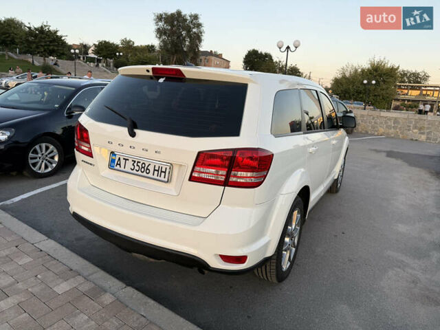 Додж Джорни 2012 в Умани на Automoto.ua Белый Додж Джорни, объемом двигателя 2.36 л и пробегом 226 тыс. км за 9500 $, фото 1 на Automoto.ua