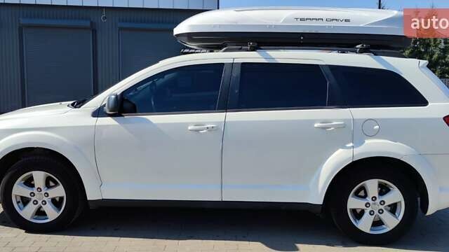 Белый Додж Джорни, объемом двигателя 2.36 л и пробегом 240 тыс. км за 9300 $, фото 11 на Automoto.ua