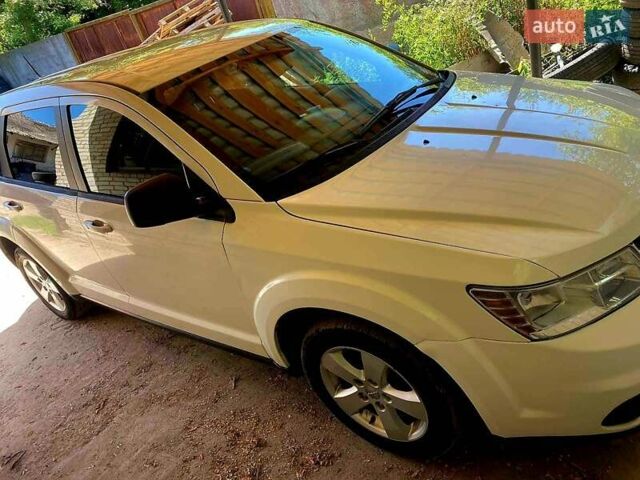 Додж Джорни 2012 в Киеве на Automoto.ua Белый Додж Джорни, объемом двигателя 2.36 л и пробегом 345 тыс. км за 8499 $, фото 3 на Automoto.ua