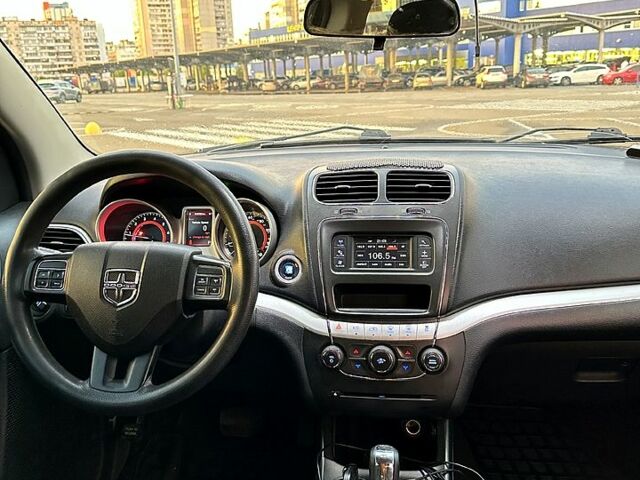 Білий Додж Джорні, об'ємом двигуна 2.4 л та пробігом 310 тис. км за 8700 $, фото 8 на Automoto.ua