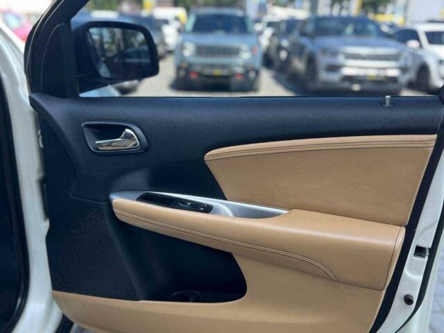 Білий Додж Джорні, об'ємом двигуна 2.4 л та пробігом 161 тис. км за 11500 $, фото 21 на Automoto.ua