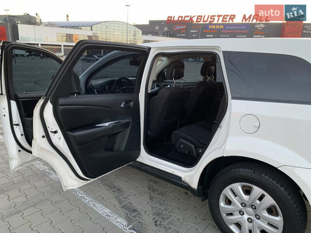 Білий Додж Джорні, об'ємом двигуна 2.36 л та пробігом 212 тис. км за 7777 $, фото 7 на Automoto.ua