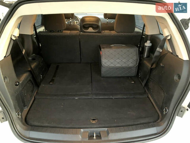 Білий Додж Джорні, об'ємом двигуна 2.36 л та пробігом 212 тис. км за 7777 $, фото 20 на Automoto.ua